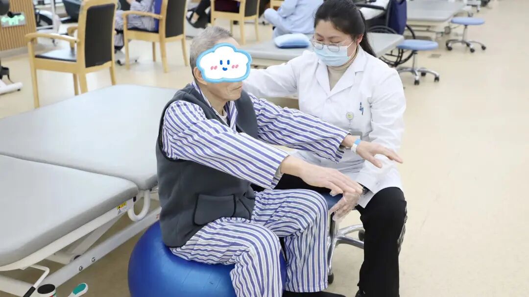 科学抗“帕”，有爱不“惧”——杭州金诚护理院帕金森康复护理全程守护